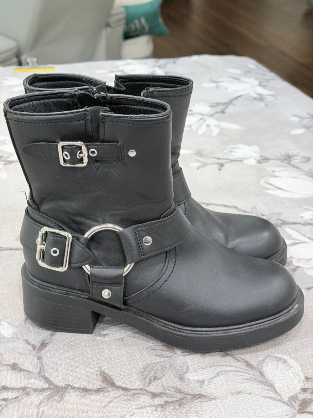 Universal Thread Moto Harness Conrad Boots Black Buckle Ankle Boots Women’s 7.5 - Picture 11 of 16